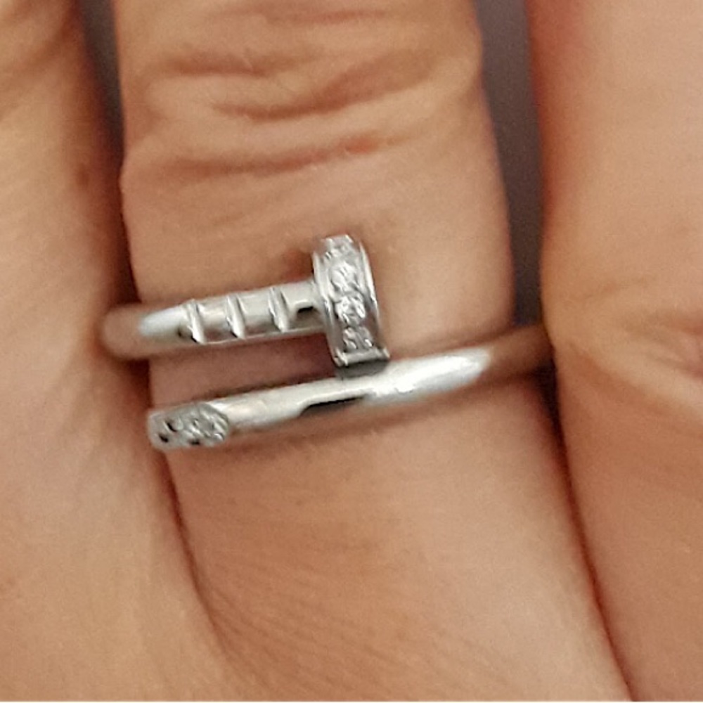Nail Clove Zirconia Ring